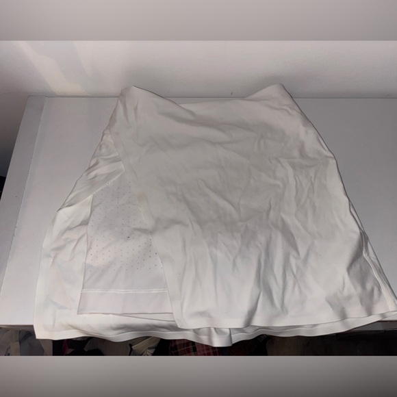Lululemon white tennis skort - Picture 1 of 3
